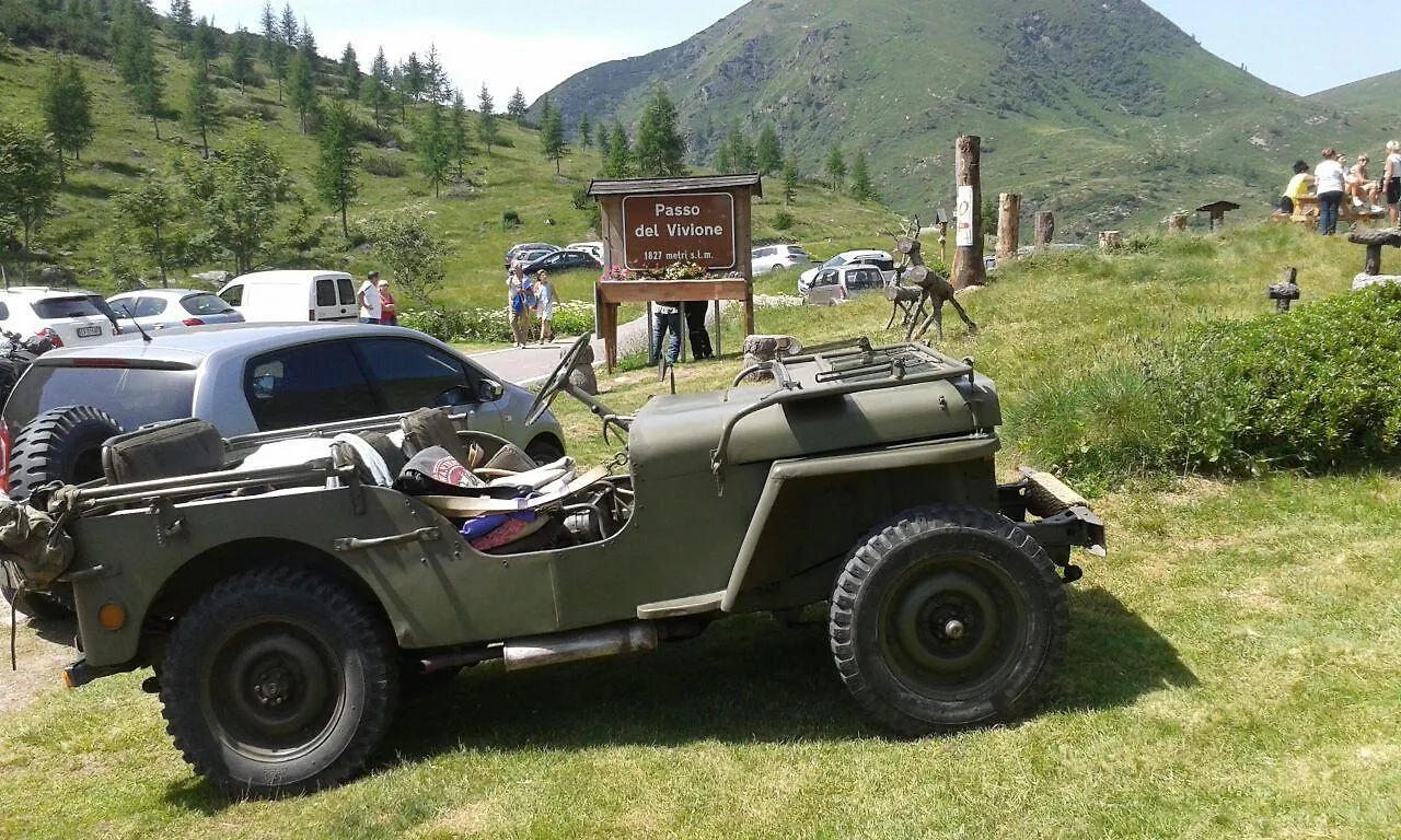 L'Involt Mountain Lodge Borno Italy