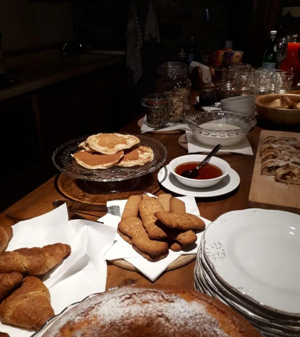 L'Involt Mountain Lodge Borno 0*,  Italy